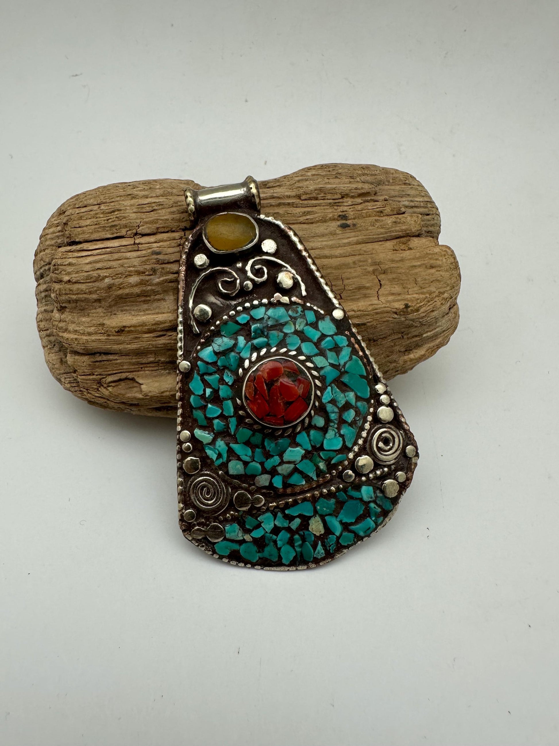 Inlay turquoise pendant, master handcrafted with Tibetan silver