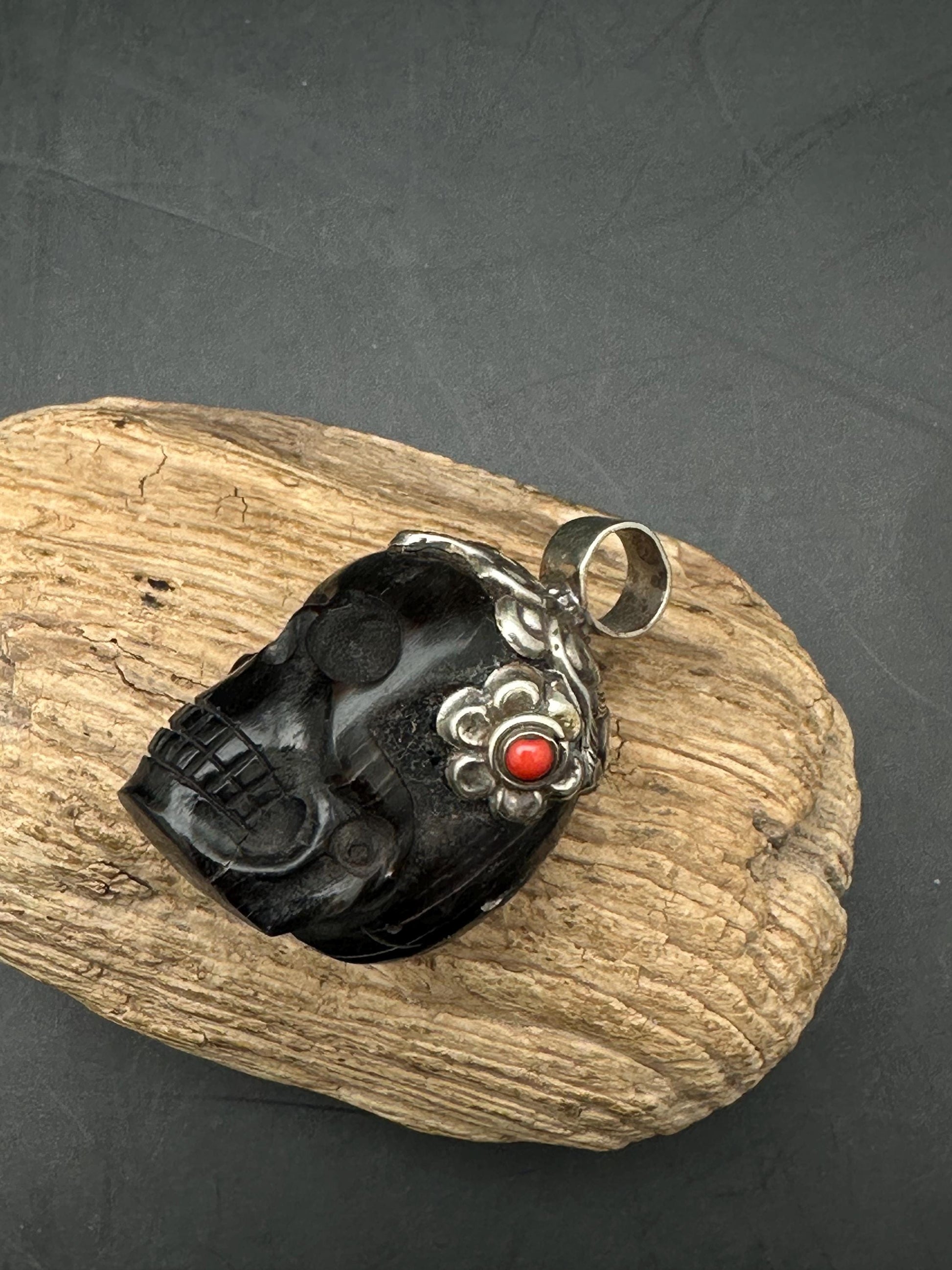 Horn skull present, set with coral , master handcrafted with Tibetan silver