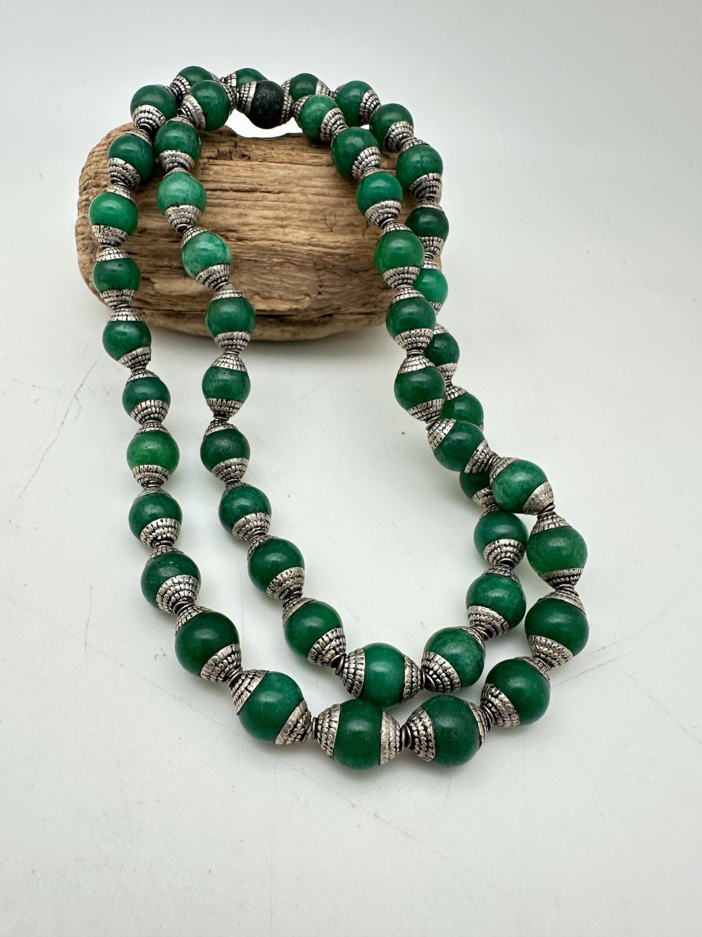 Jade bead maka, Handcrafted Nepal Jewelry Making Beads, Brass & Tibetan Silver Capped