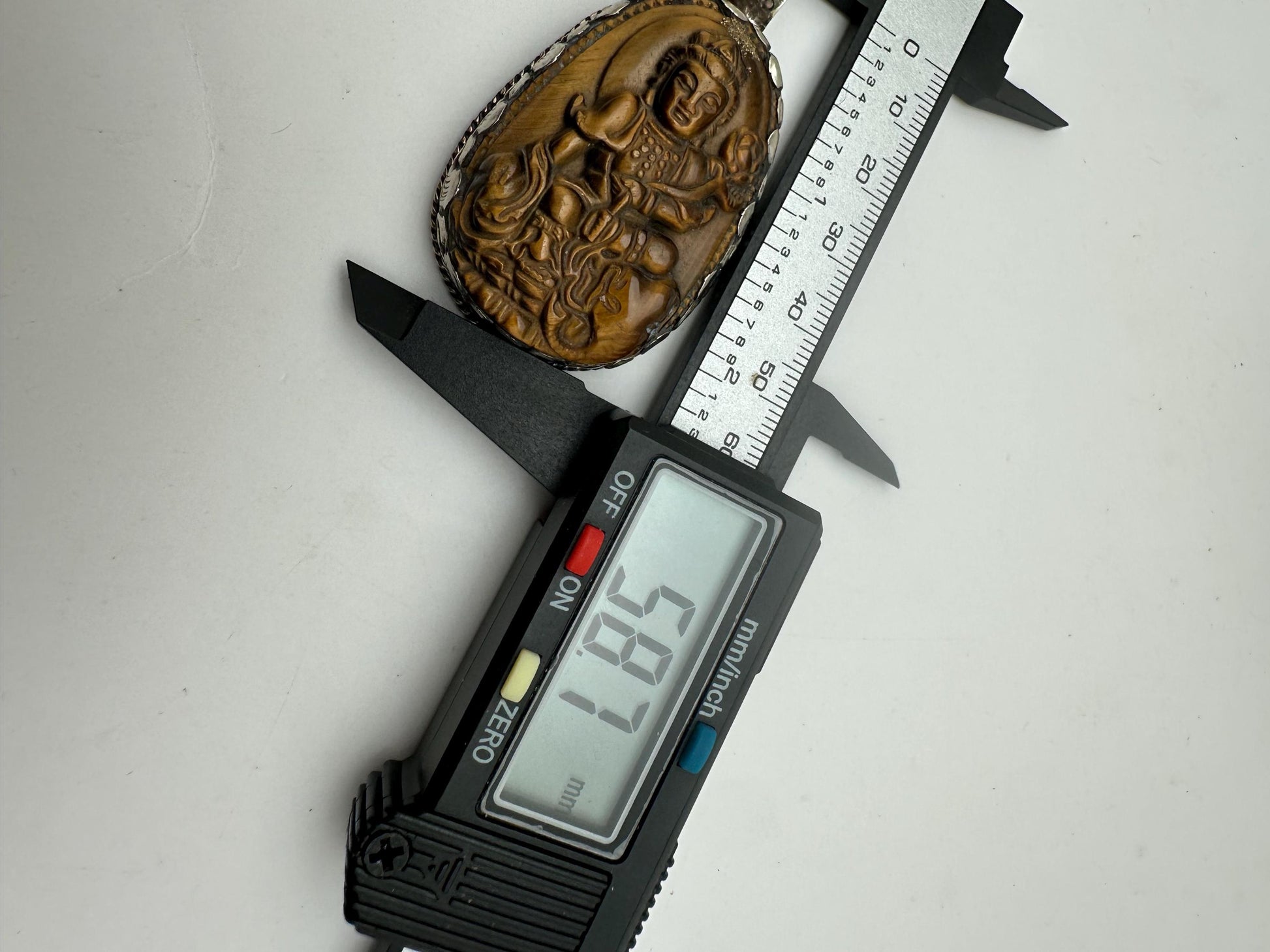 Handcarved tiger eye pendent , quan yin buddha , Kwan Yin Pendant, Tibetan Silver Bodhisattva,55mmX30mm