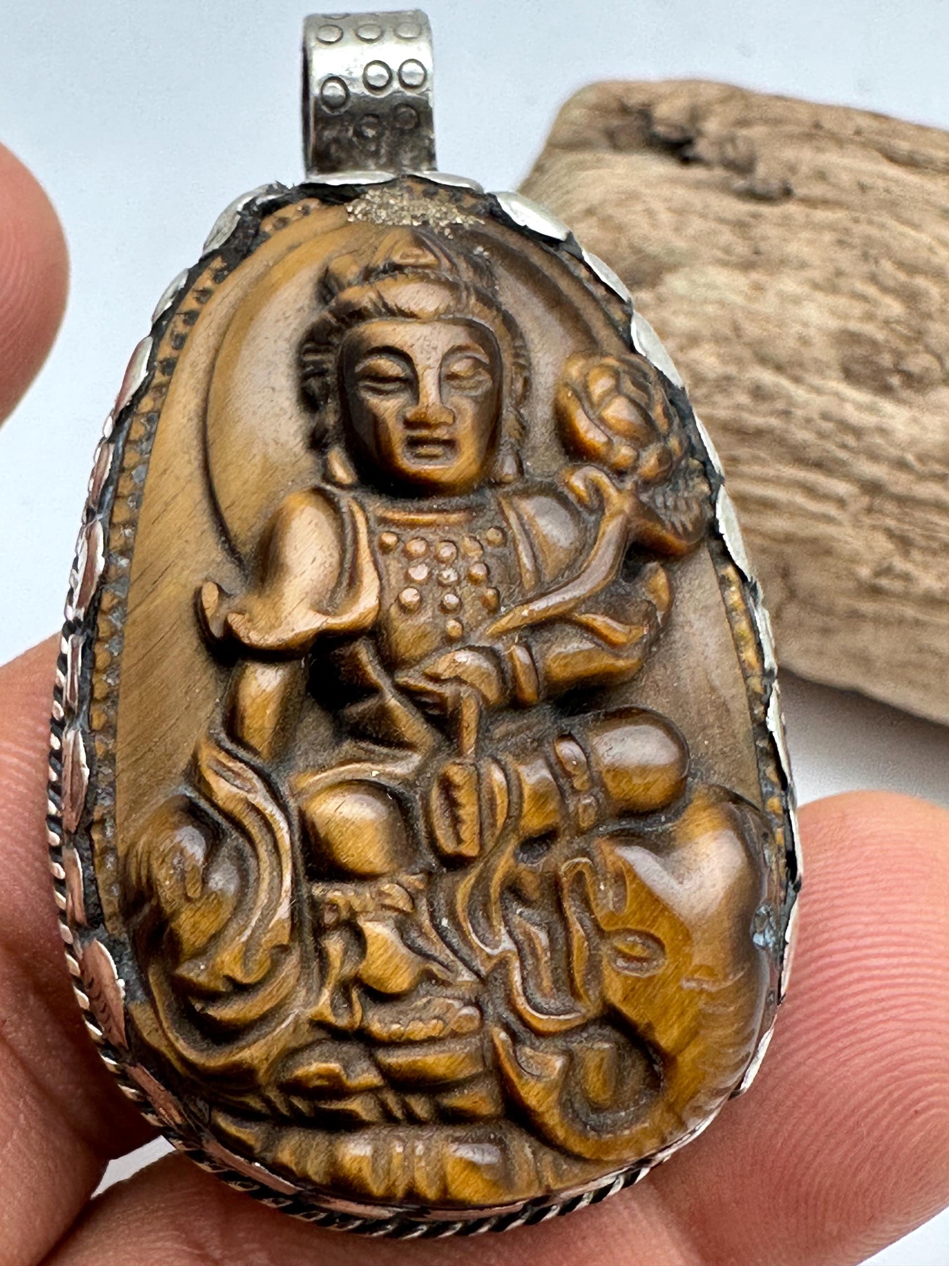 Handcarved tiger eye pendent , quan yin buddha , Kwan Yin Pendant, Tibetan Silver Bodhisattva,55mmX30mm