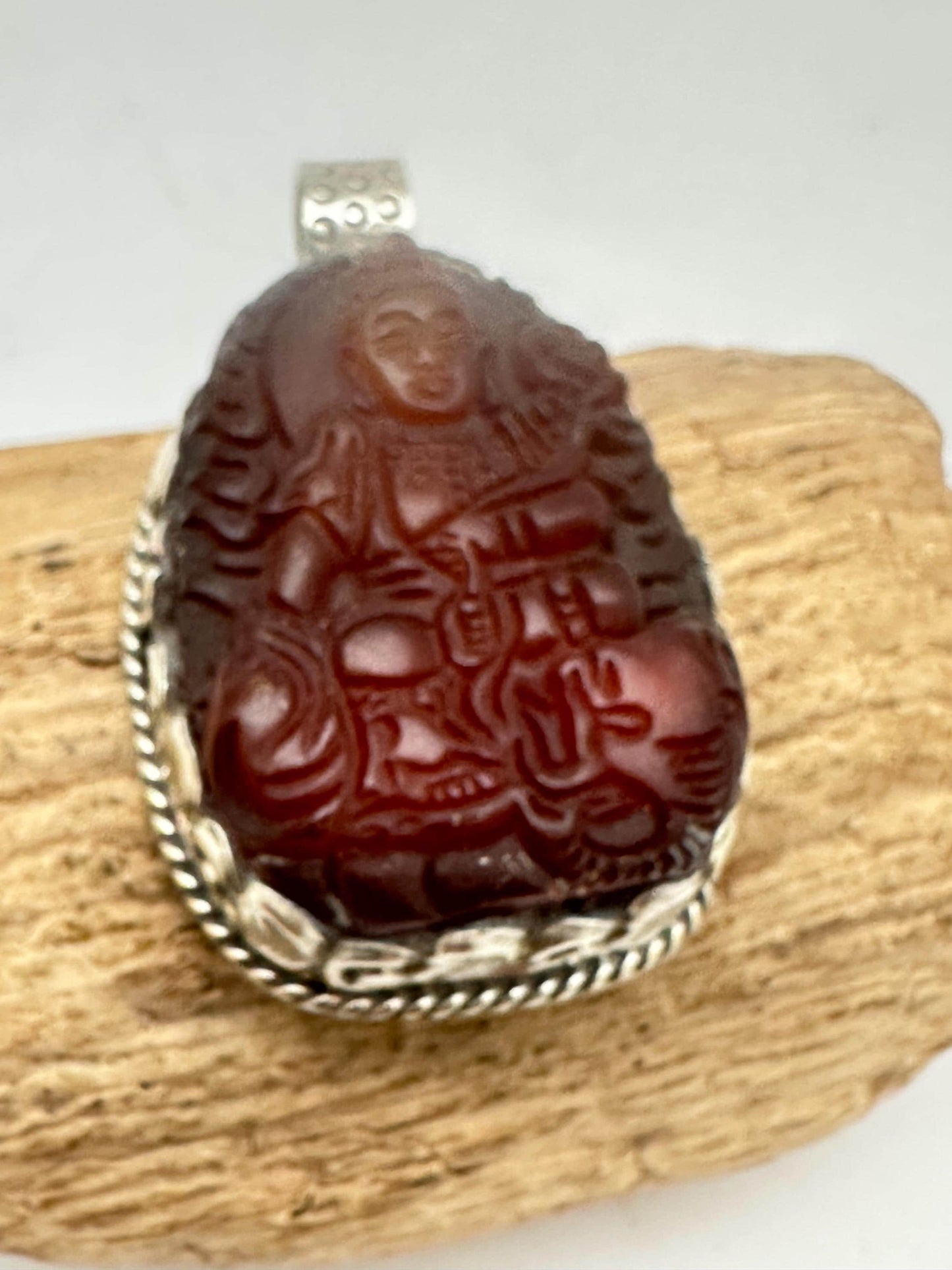 Handcrafted Kwan Yin carnelian agate, Pendant, quan yin buddha, Tibetan Silver Boddhisatva,25mmX50mm