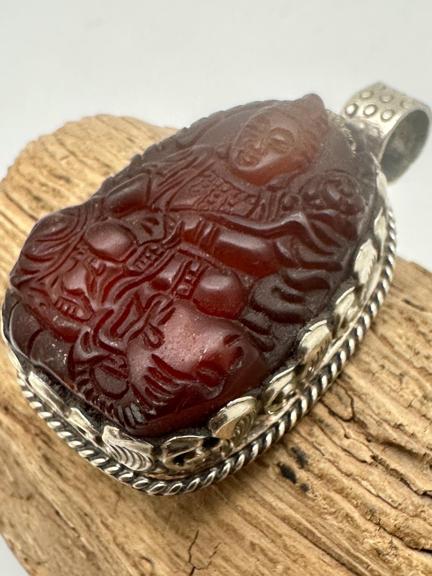 Handcrafted Kwan Yin carnelian agate, Pendant, quan yin buddha, Tibetan Silver Boddhisatva,25mmX50mm