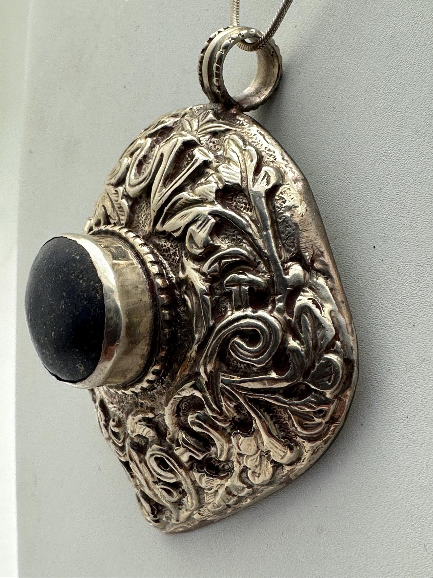 lapis pendant, handcrafted, tibetan repousse silver, Om mani padme hoon, floral, ethnic style,