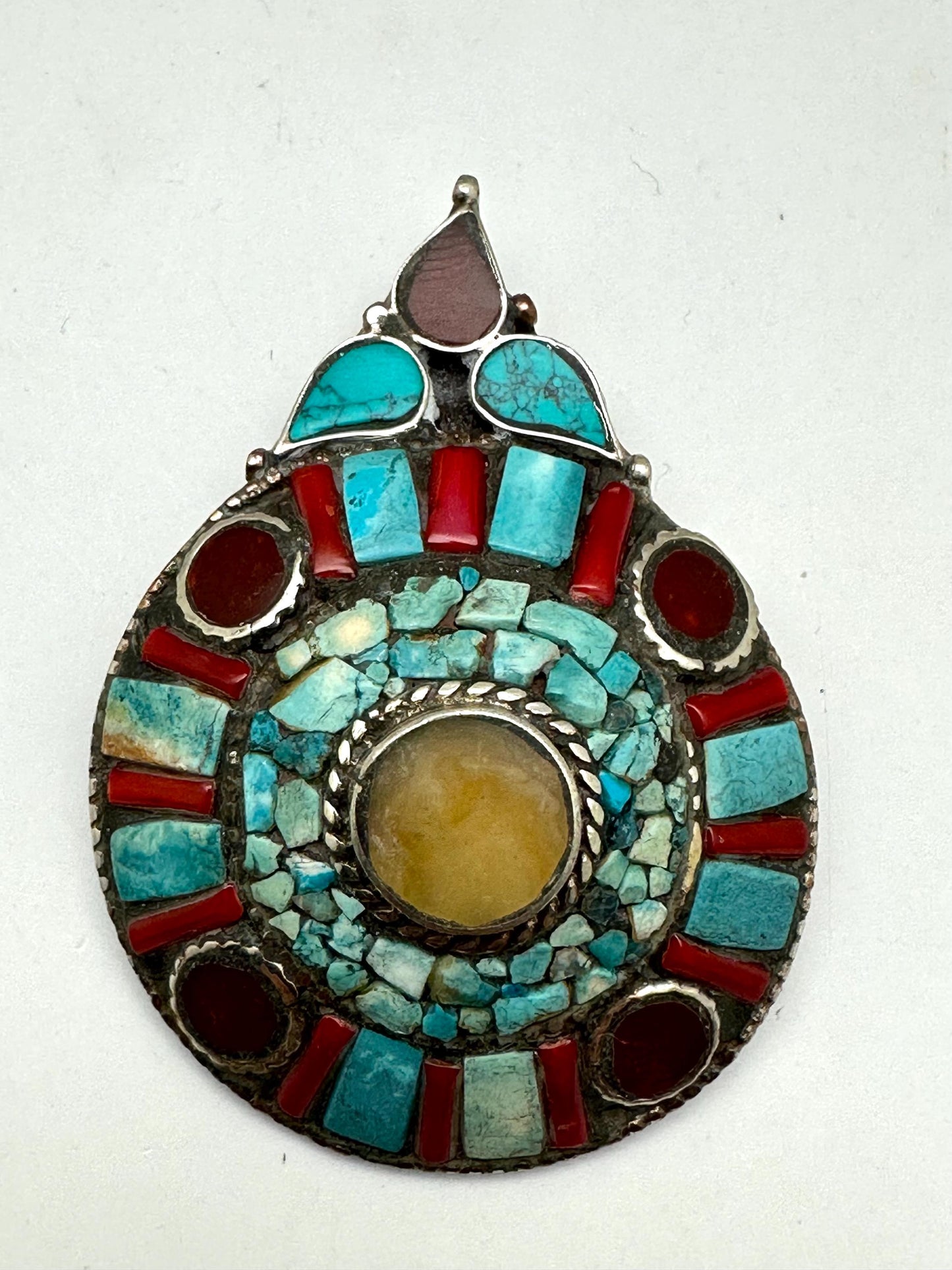 turquoise pendant, inlaid coral, turquoise ,handcrafted, tibetan silver,ethnic style,Nepalese