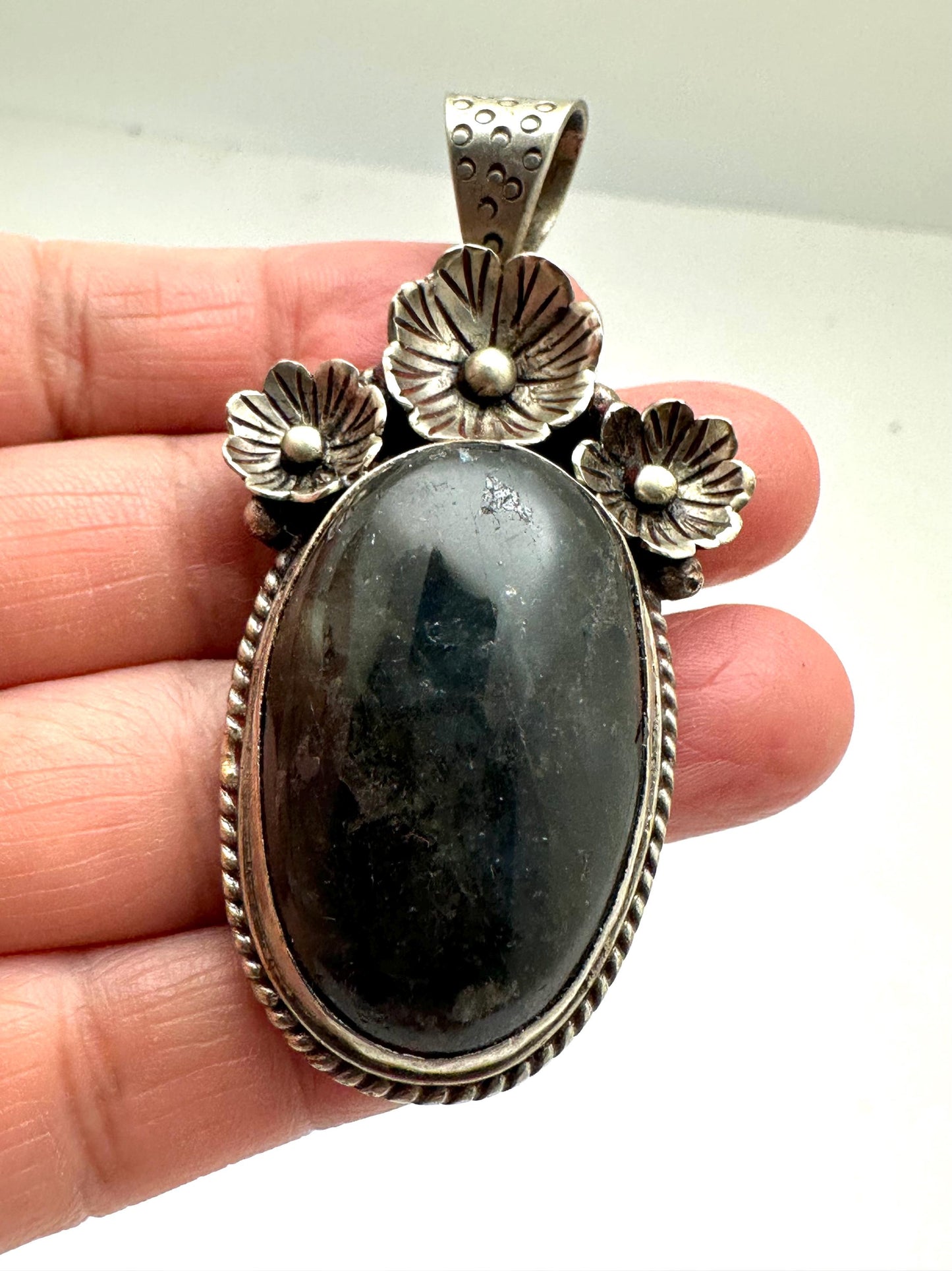 Labradorite pendant, handcrafted,tibetan repousse silver, floral design ,ethnic style,59mmX26mm