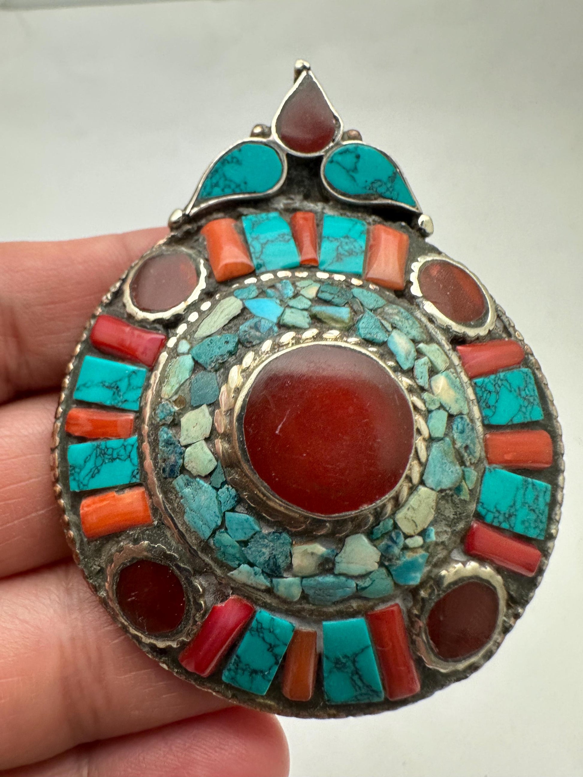 turquoise pendant, inlaid coral, turquoise ,handcrafted, tibetan silver,ethnic style,Nepalese