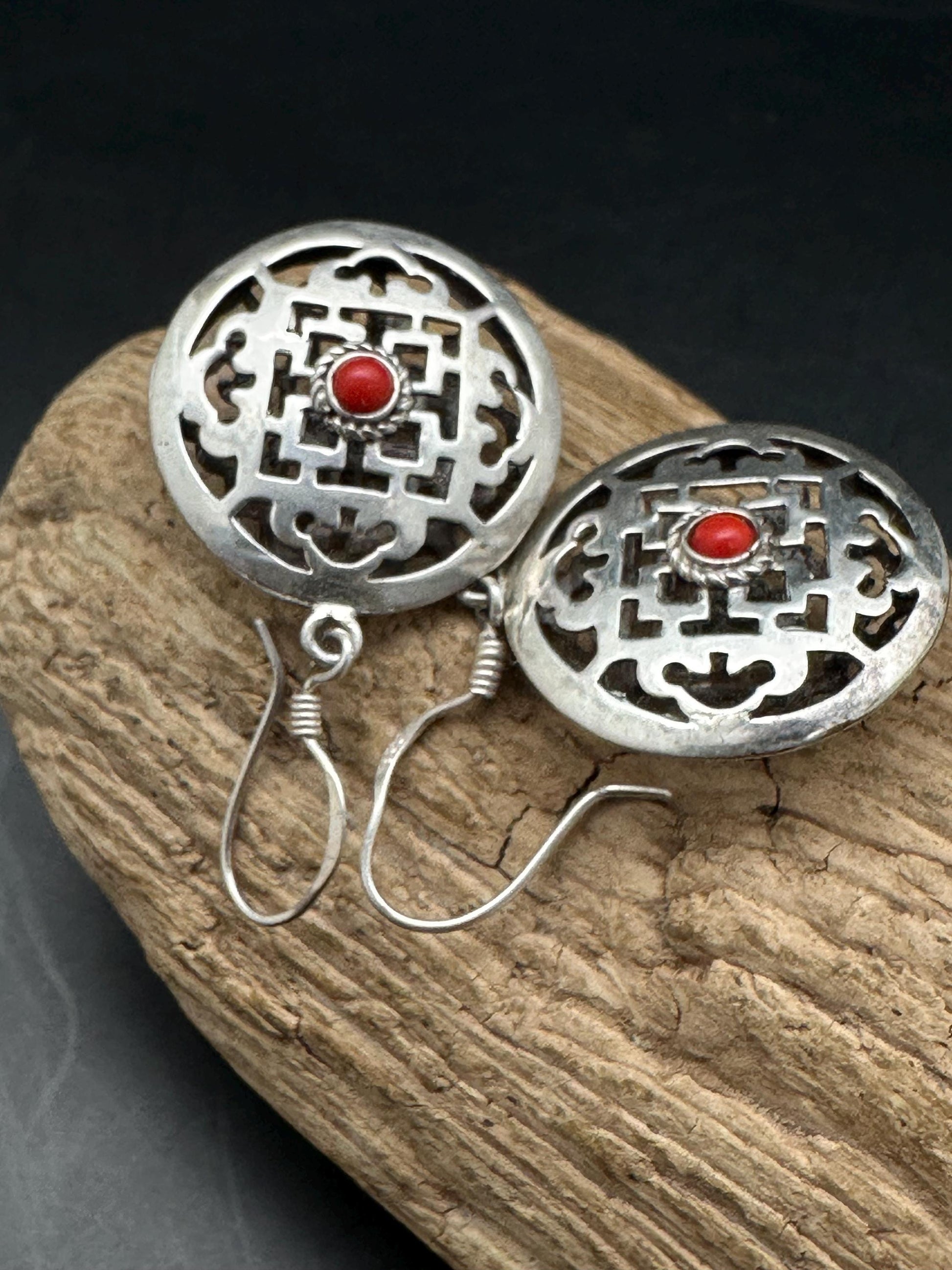 Tibetan earring, 925 sterling silver, mandala design with coral