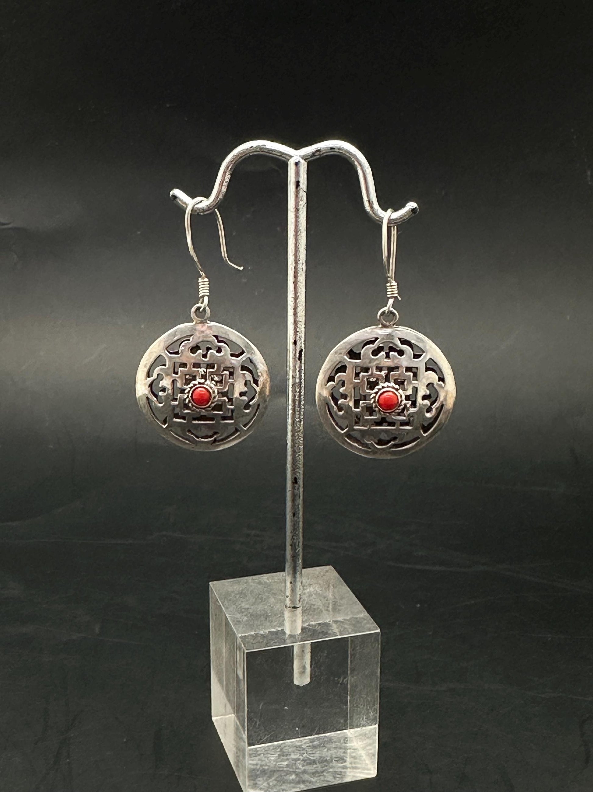 Tibetan earring, 925 sterling silver, mandala design with coral
