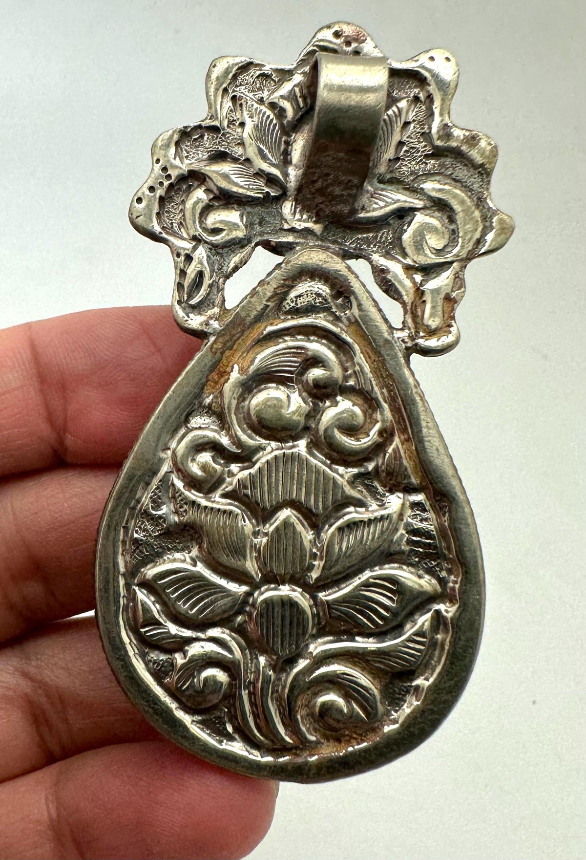 Handcrafted Howlite turquoise pendant, Tibetan silver, floral design,Nepalese