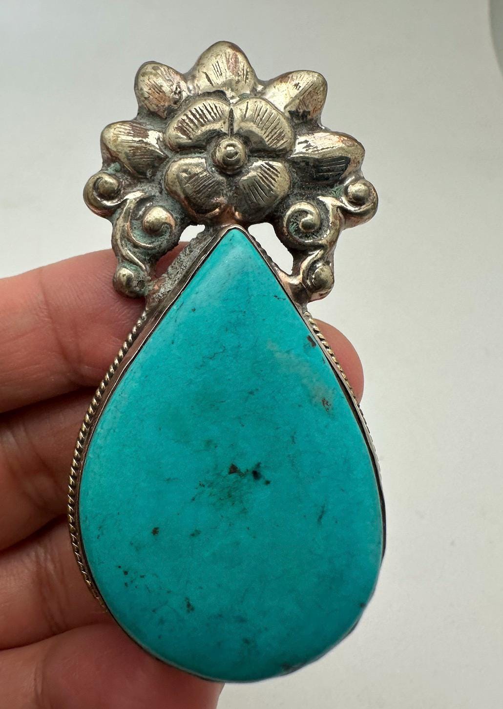 Handcrafted Howlite turquoise pendant, Tibetan silver, floral design,Nepalese