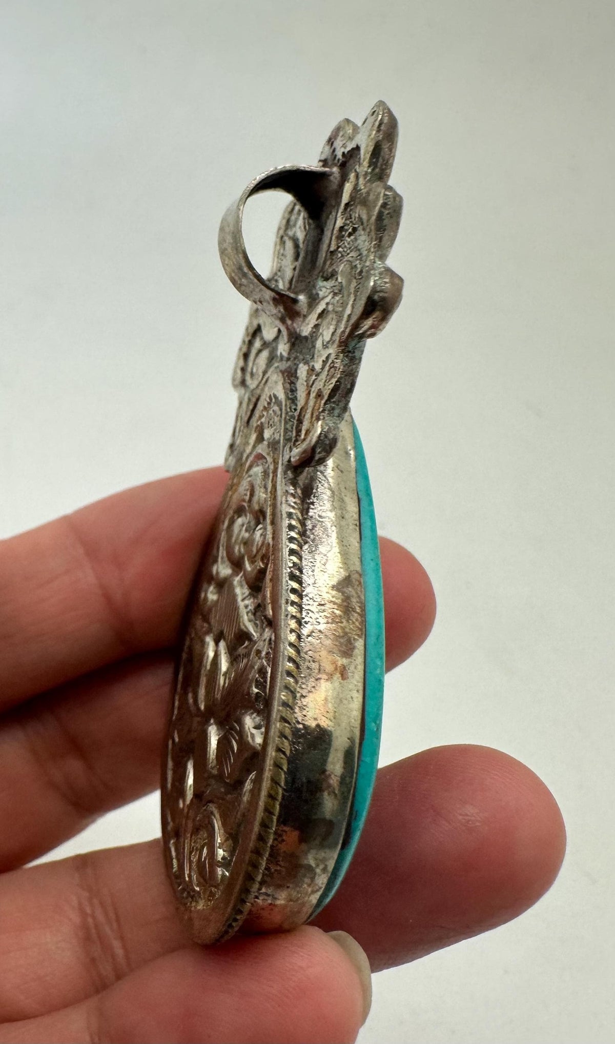 Handcrafted Howlite turquoise pendant, Tibetan silver, floral design,Nepalese