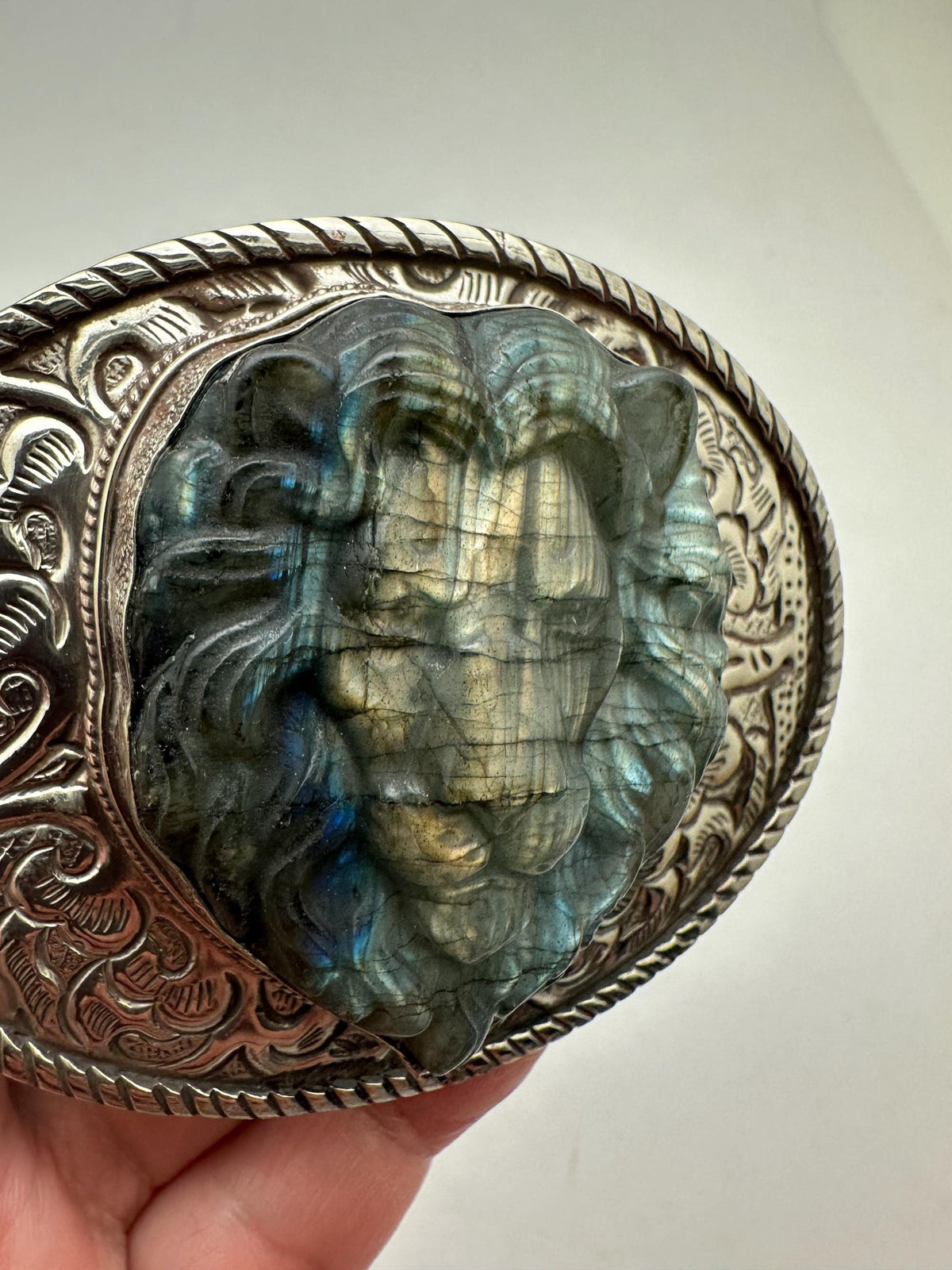 Large belt buckle, labradorite carved lion, handcrafted,Tibetan silver, symbol of strength, courage, leadership, and Protection,79mmX59mm
