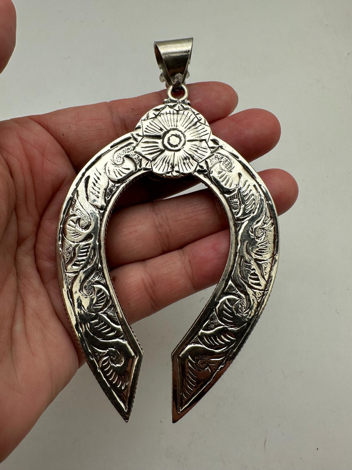 Large Floral blossoms pendant,, tibetan silver, white and pink shell, handcrafted,labradorite, flower pendant, 102.8mmX60.4mm