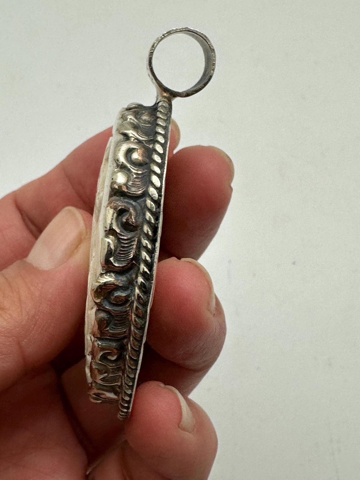 Handcrafted, bone carved cat pendant, Tibetan silver,labradorite,Himalayan,63mmX43mm