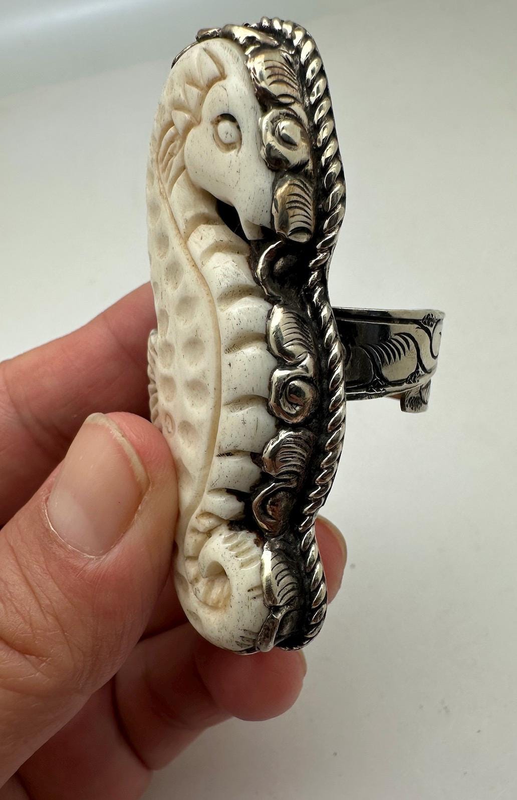 handcrafted,bone carved sea horse ring, Tibetan silver, adjustable ,beach lover gift,64.5mmX28.4
