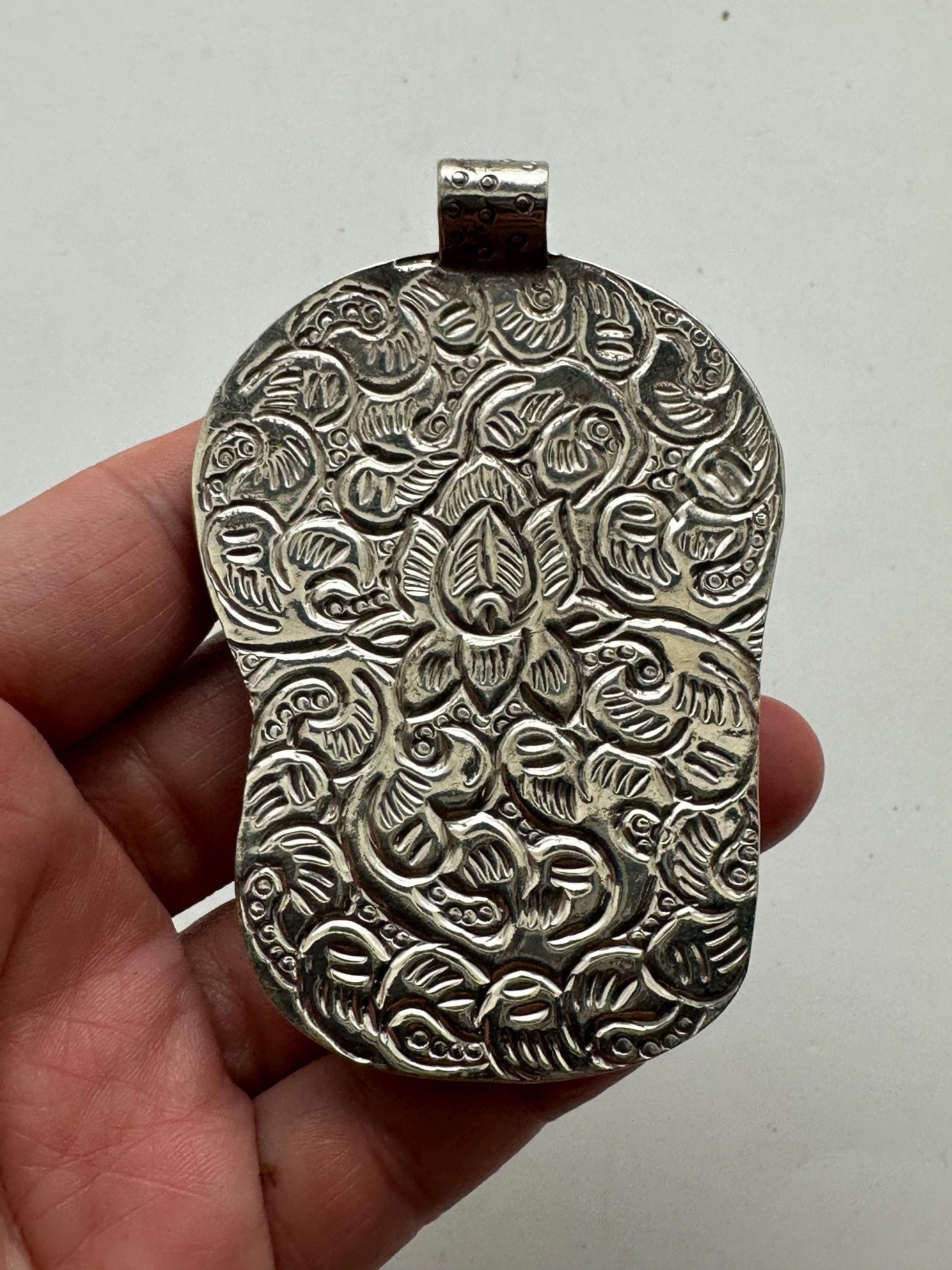 Large labradorite carved seahorse pendant, handcrafted,Tibetan silver,50mmX75mm