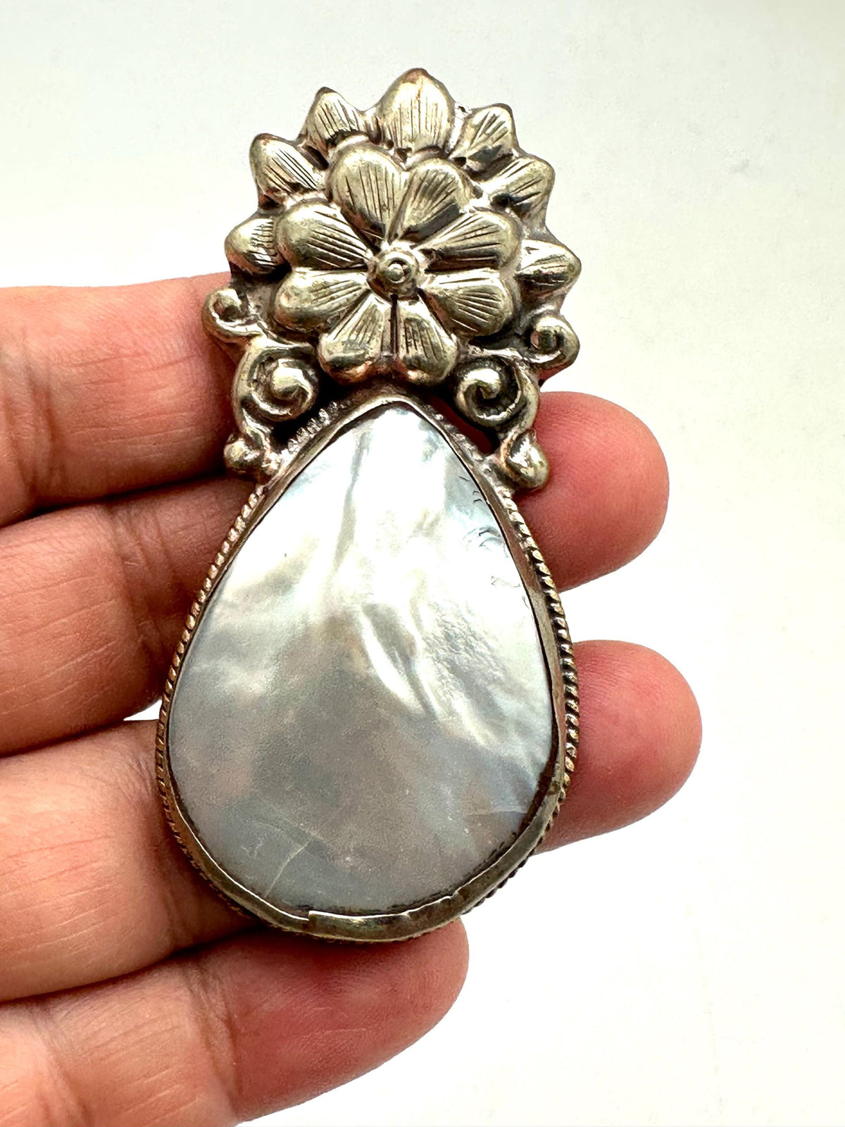 Handcrafted, mother of pearl, tear drop pendant, flower,tibetan silver, floral design,62.9X29.5mm