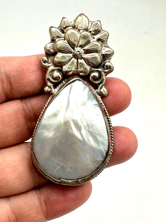 Handcrafted, mother of pearl, tear drop pendant, flower,tibetan silver, floral design,62.9X29.5mm