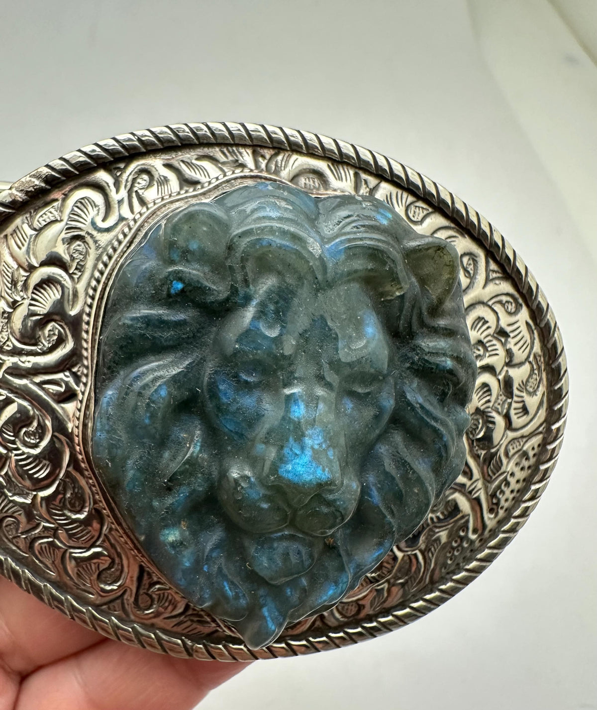 Large belt buckle, labradorite carved lion, handcrafted,Tibetan silver, symbol of strength, courage, leadership, and Protection,79mmX59mm