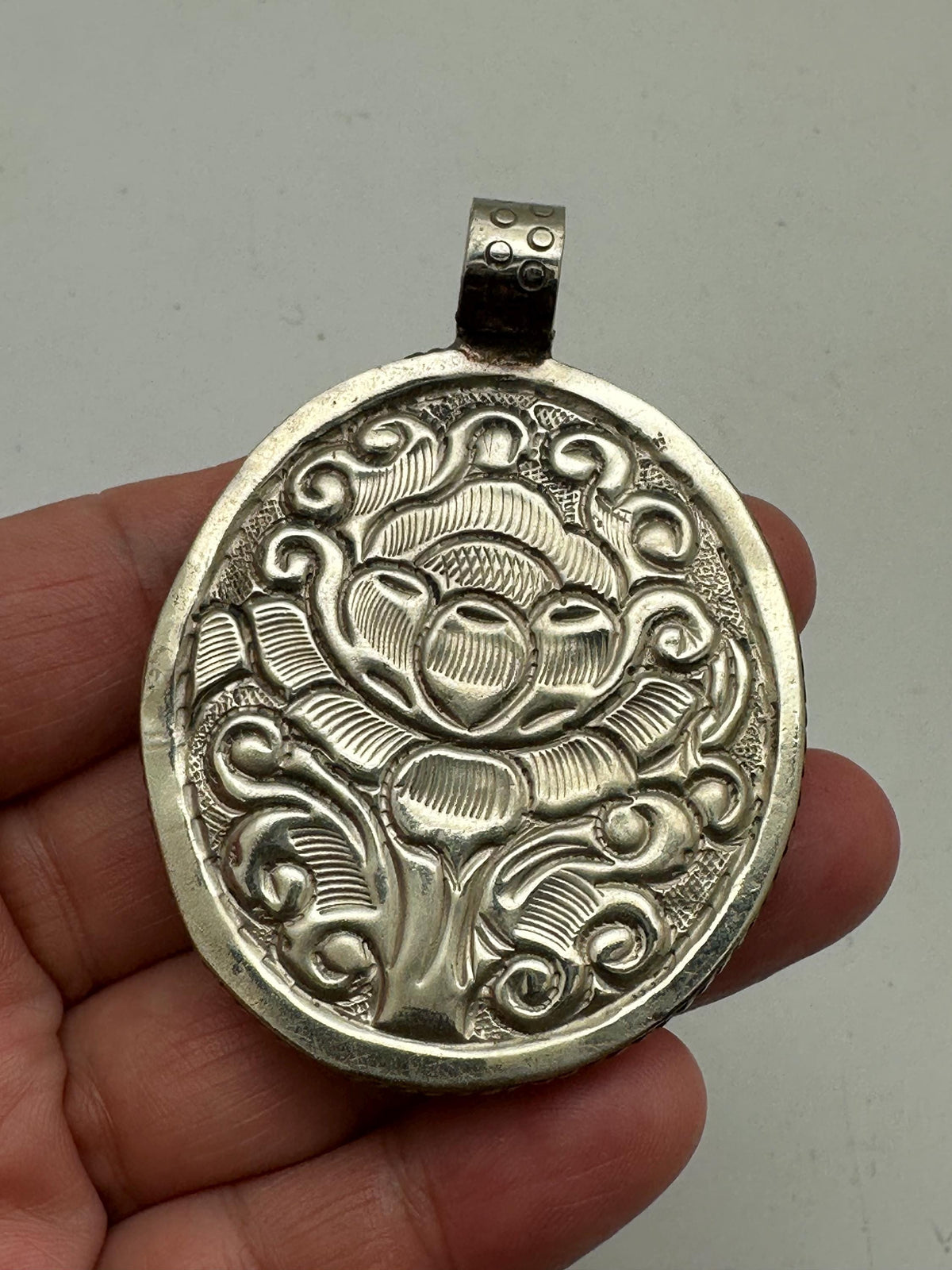 Handcrafted, bone carved cat pendant, Tibetan silver,labradorite,Himalayan,63mmX43mm
