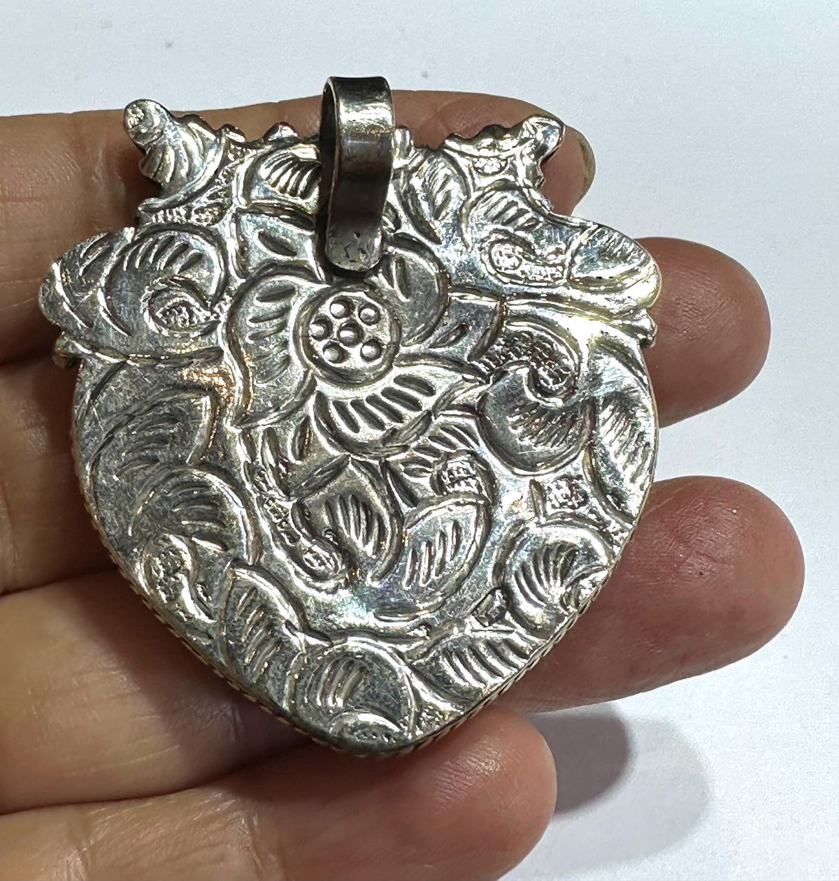 Carved Shiva Eye Heart Pendant, Tibetan Silver,handcrafted,Boho,Shell Heart Pendant ,floral pendant,