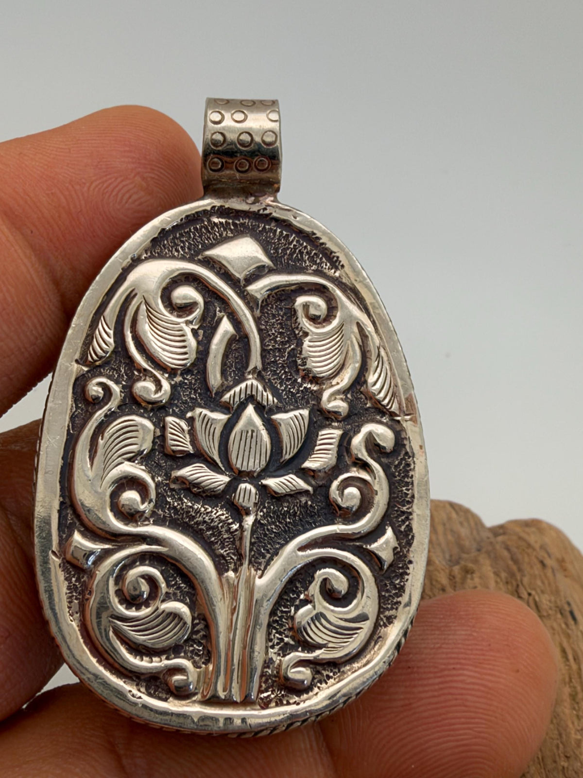 Tiger eye stone Buddha , master handcrafted with Tibetan silver