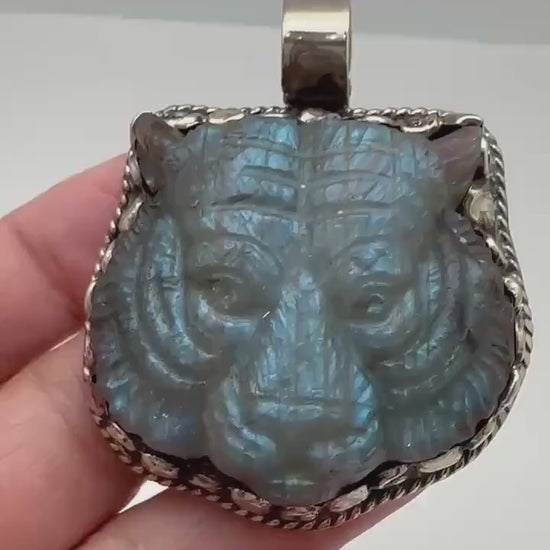 Tiger pendant,handcrafted,labradorite carved, Tibetan repousse silver,animal lover, protection,ethnic style,53.5mmX44.9mm