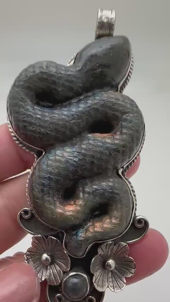 carved labradorite  Snake Pendant, Floral Tibetan Repoussé Silver, Handcrafted, Nepal, 88.5mmX31mm, weighs about 57gm