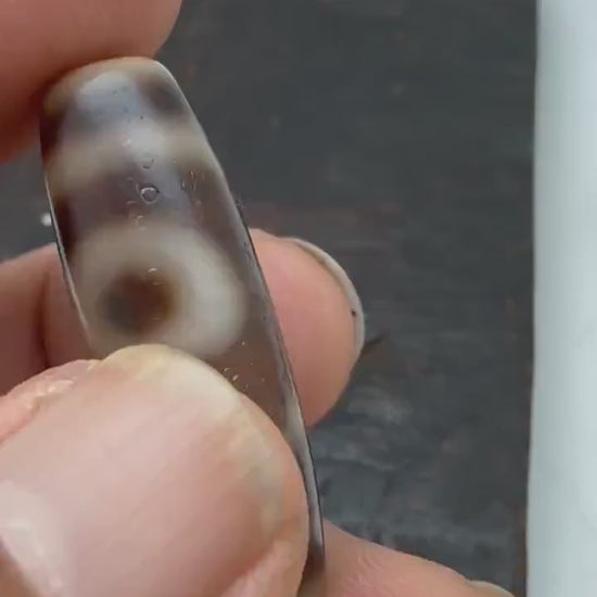 Dzi bead, Tibetan bead, natural gate, heaven and Earth