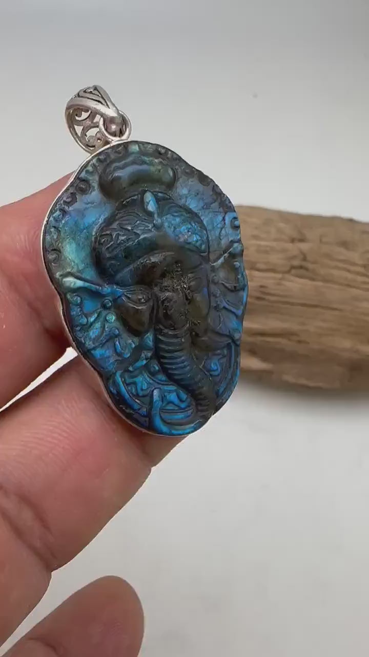 Ganesh pendant, aaa quality labradorite, sterling silver,